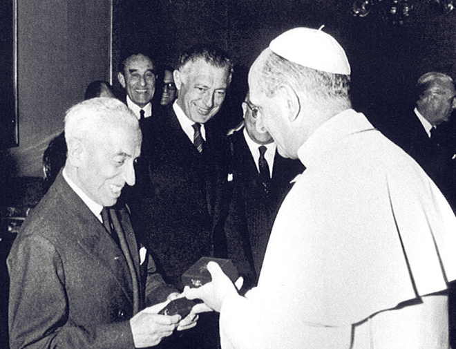 With Vittorio Valletta during a meeting with Pope Paul VI,  in March 1964.