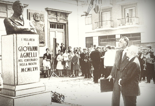 Gianni Agnelli at the celebration  for the centenary of the birth of his grandfather in 1966 in Villar Perosa.