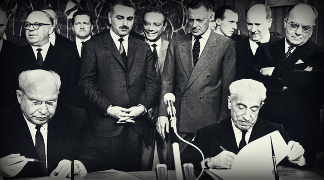 1966, Valletta and Tarassov sign the agreement for the Togliattigrad Plant.