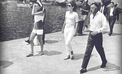With Jacqueline Kennedy and her sister Lee Radziwill before a boat trip along the Amalfi coast in 1962