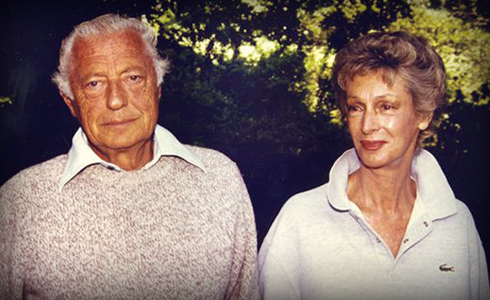 Gianni Agnelli with his wife Marella at Villar Perosa