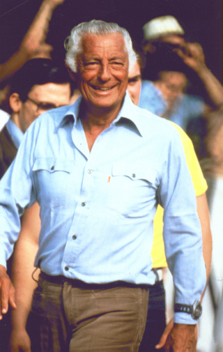 Gianni Agnelli in casual clothes, at Villar Perosa in August 1982.